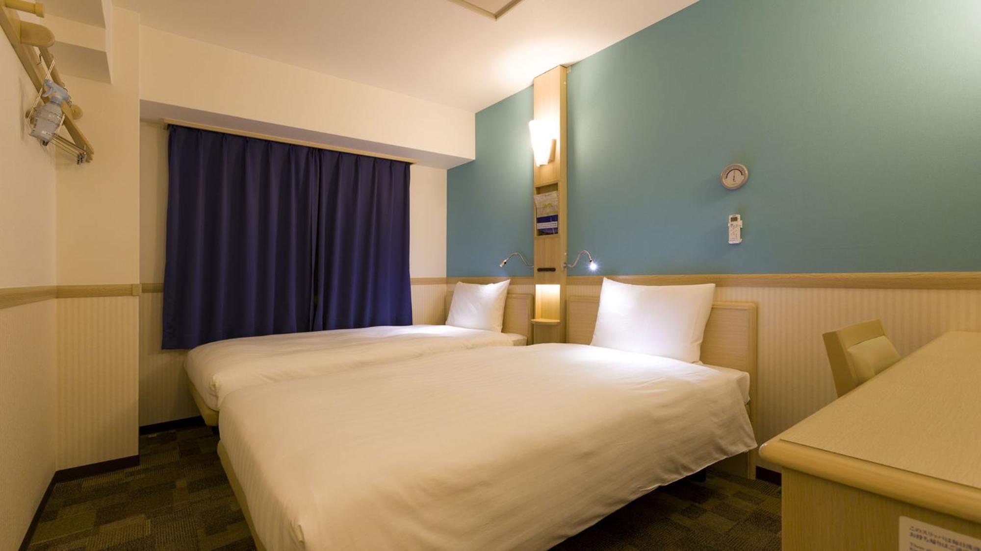 Toyoko Inn Osaka Hankyu Juso-Eki Nishi-Guchi No.2 Pokoj fotografie